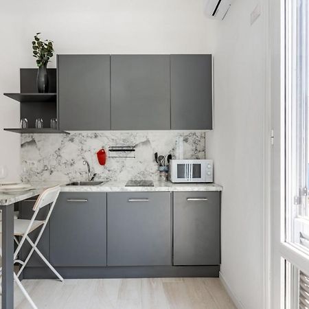 Bright Apt 600Mt From Viale Zara! ميلان المظهر الخارجي الصورة