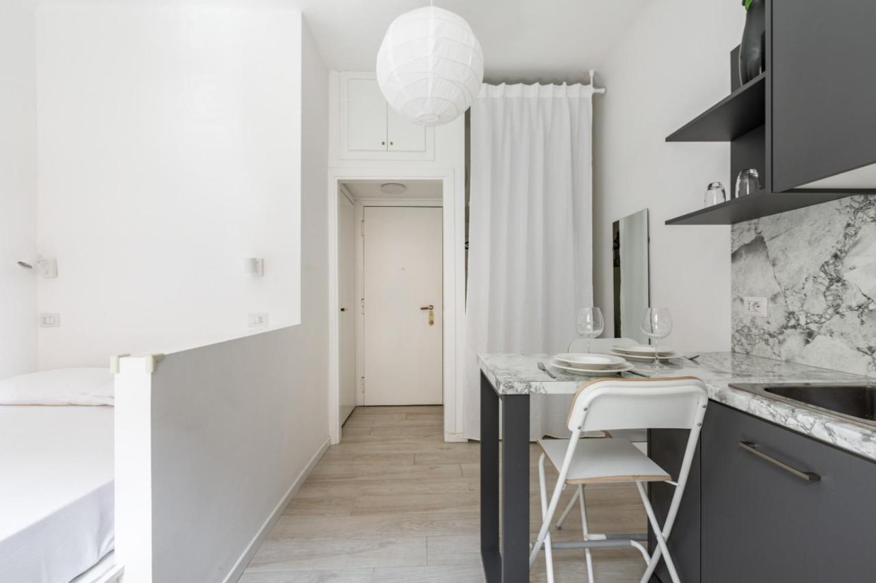 Bright Apt 600Mt From Viale Zara! ميلان المظهر الخارجي الصورة